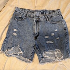 SHEIN Light Blue Distressed High-Rise Denim Shorts